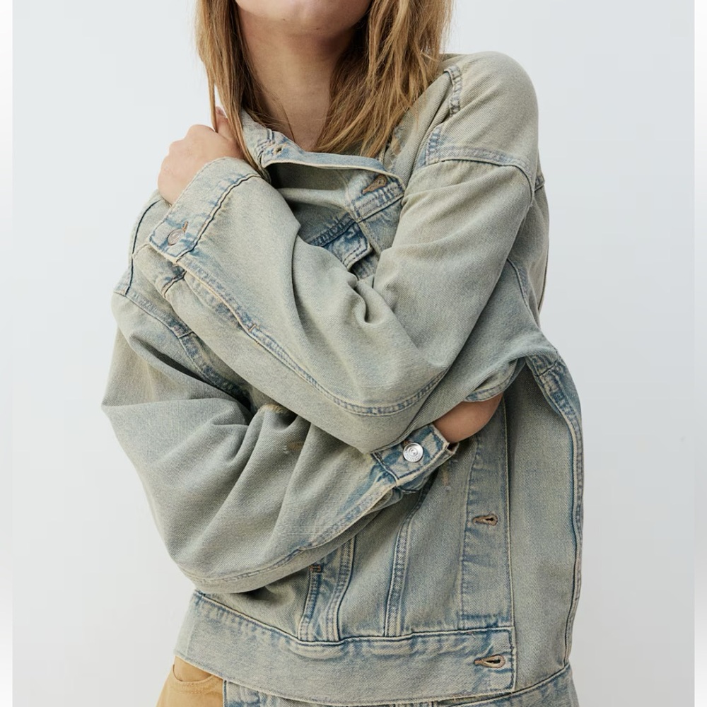 H&M Oversized Distressed Denim Jacket - Picture 3 of 5